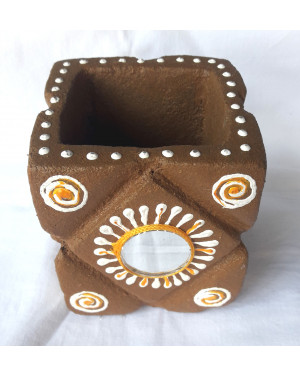 Product Name : DR.COW Flower Pot 3"